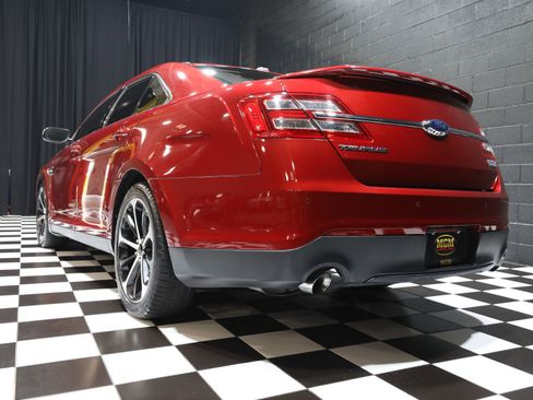 Used 2015 Ford Taurus SHO w/ Equipment Group 401A AWD/4WD image 23
