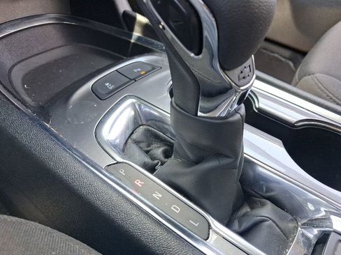 Used 2024 Chevrolet Malibu LT FWD image 25