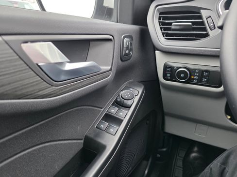 New 2026 Ford Escape Platinum w/ Premium Technology Package image 18