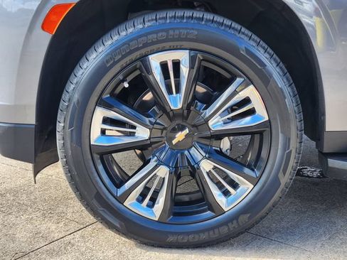 Used 2022 Chevrolet Tahoe High Country AWD/4WD image 10