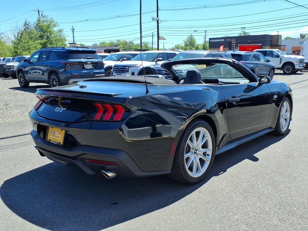Used 2024 Ford Mustang GT Premium RWD image 6