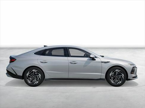 New 2026 Hyundai Sonata SEL image 7