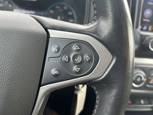 Used 2019 Chevrolet Colorado LT w/ LT Convenience Package image 16