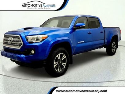 Used 2017 Toyota Tacoma TRD Sport w/ Tow Package