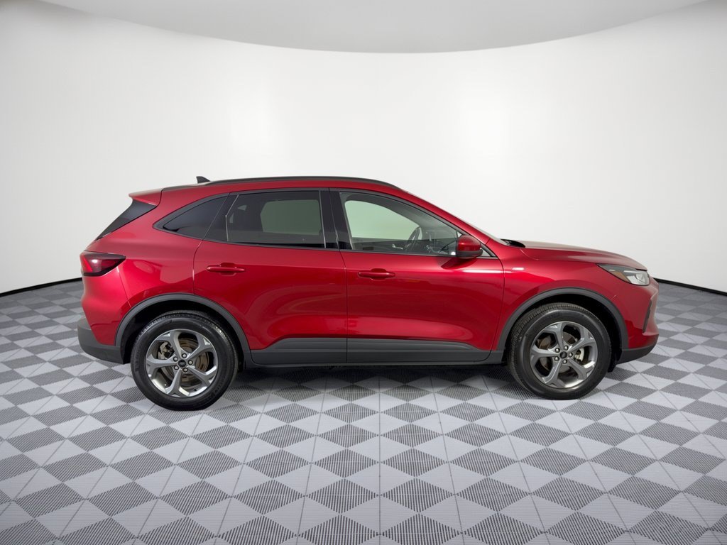 Used 2025 Ford Escape ST-Line Select AWD/4WD image 8