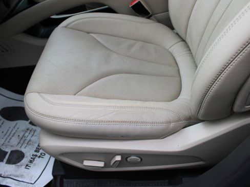 Used 2016 Lincoln MKX Reserve w/ Climate Package AWD/4WD image 22