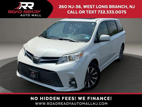 Used 2018 Toyota Sienna XLE w/ XLE Navigation Package AWD/4WD image 1
