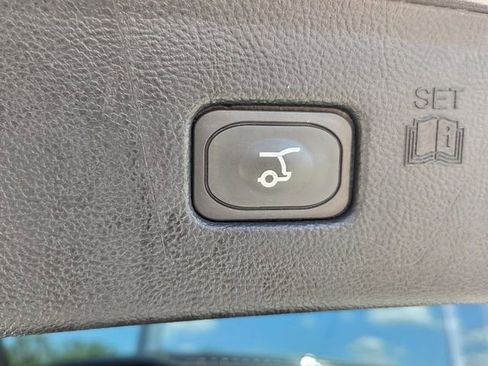 Used 2022 Ford Edge ST w/ Equipment Group 401A AWD/4WD image 12