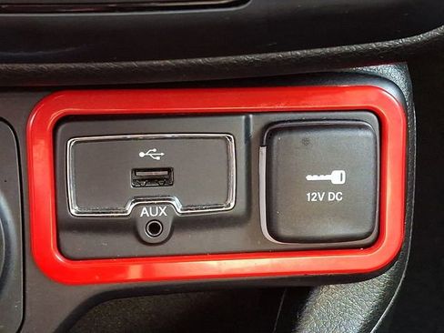 Used 2019 Jeep Renegade Sport w/ Sport Appearance Group image 24