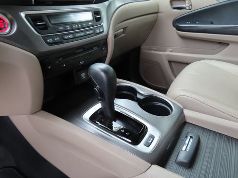 Used 2019 Honda Pilot EX-L image 22