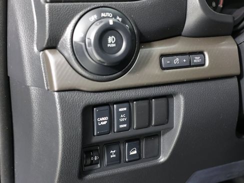 Used 2022 Nissan Titan PRO-4X w/ Pro-4x Convenience Package image 25