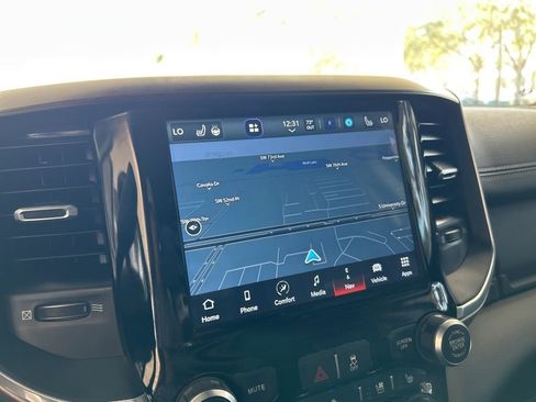 Used 2024 RAM 2500 Laramie image 10