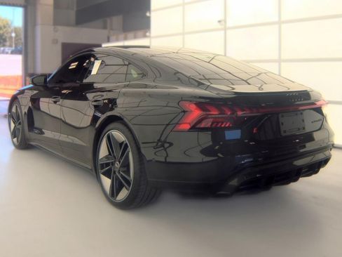 Used 2024 Audi RS e-tron GT w/ Carbon Performance Package AWD/4WD image 7
