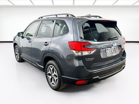 Used 2023 Subaru Forester Premium AWD/4WD image 6