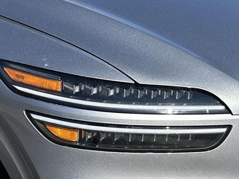 New 2026 Genesis GV70 2.5T Advanced AWD/4WD image 9