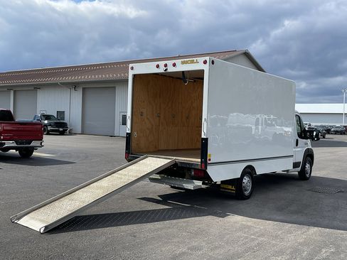 Used 2023 RAM ProMaster 3500 w/ Convenience Group FWD image 2