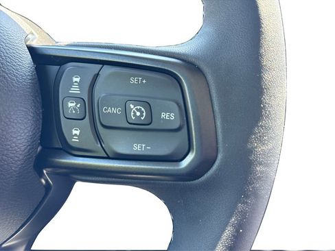 Used 2025 Jeep Wrangler Sport AWD/4WD image 37