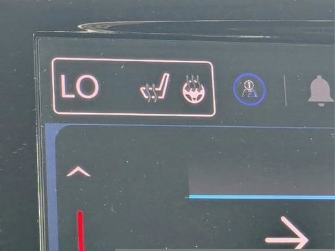 Used 2024 Chrysler Pacifica Touring-L FWD image 20