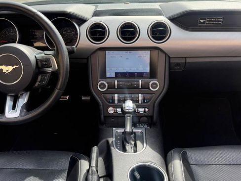 Used 2020 Ford Mustang Premium RWD image 15