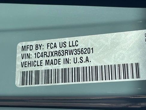 Used 2024 Jeep Wrangler Unlimited Rubicon 4xe image 38