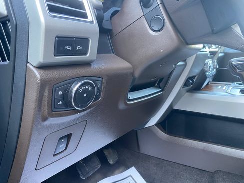 Used 2015 Ford F150 King Ranch w/ Equipment Group 601A Luxury AWD/4WD image 20