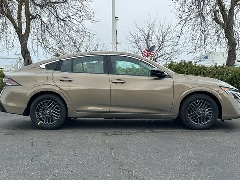 New 2026 Nissan Sentra SV image 3