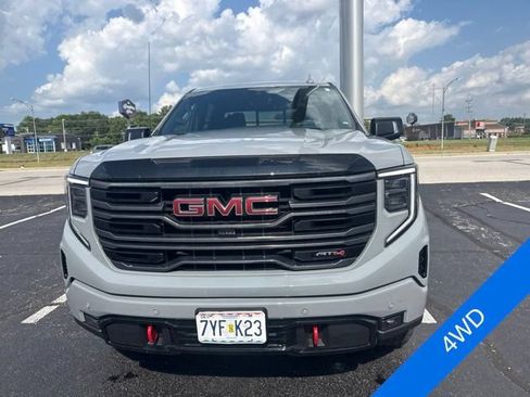 Used 2025 GMC Sierra 1500 AT4 w/ Technology Package AWD/4WD image 2