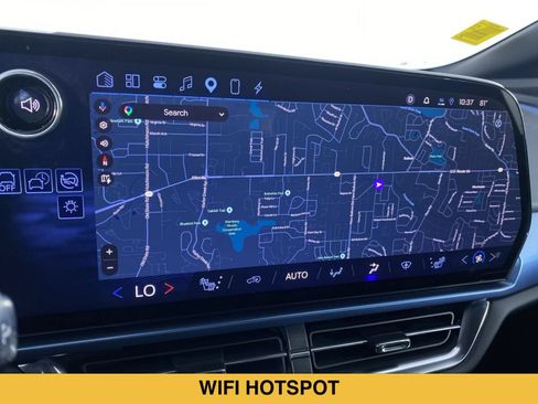 Certified 2024 Chevrolet Equinox EV LT FWD image 6
