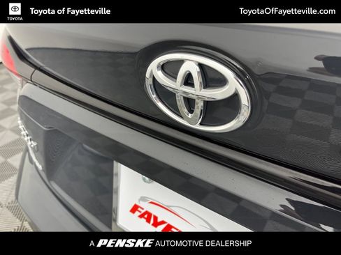Used 2025 Toyota Corolla LE FWD image 23