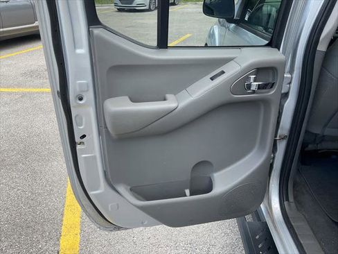Used 2019 Nissan Frontier SV AWD/4WD image 21