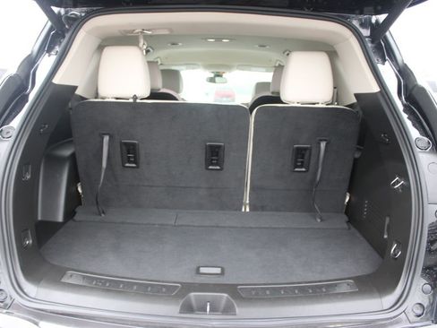 Used 2023 Buick Enclave Essence FWD image 14