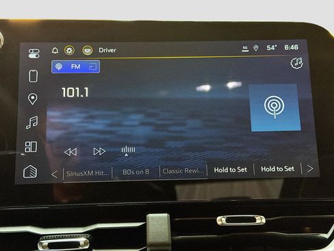 Used 2025 Chevrolet Equinox LT w/ Convenience Package II image 21