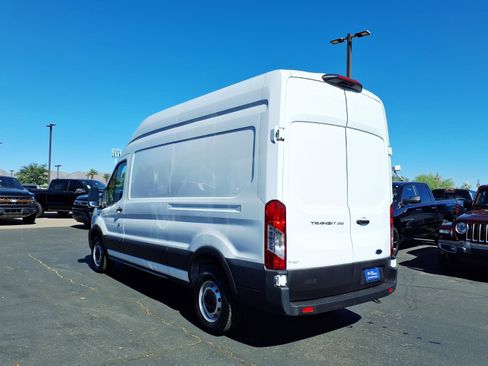 Certified 2023 Ford Transit 250 148 High Roof RWD image 4