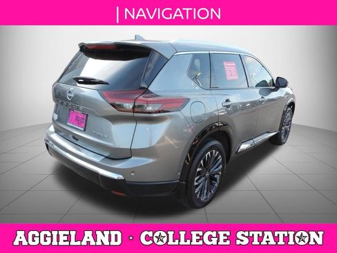 Used 2024 Nissan Rogue Platinum w/ Platinum Premium Package FWD image 4