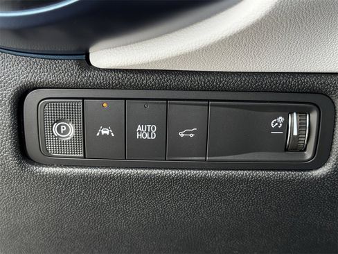 New 2026 Chevrolet Equinox EV LT image 17