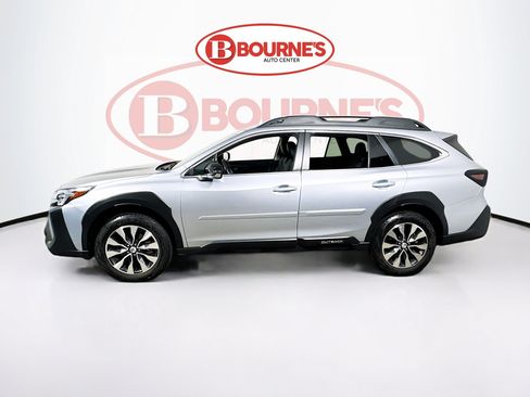 Used 2024 Subaru Outback Limited XT AWD/4WD image 9