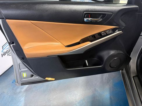 Used 2016 Lexus IS 200t RWD image 11