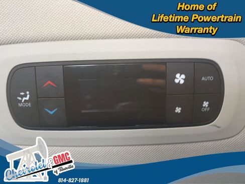 Used 2024 Chrysler Pacifica Touring-L FWD image 29