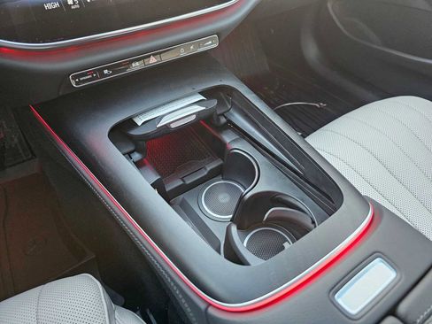 Used 2025 Mercedes-Benz E 450 E 450 image 28