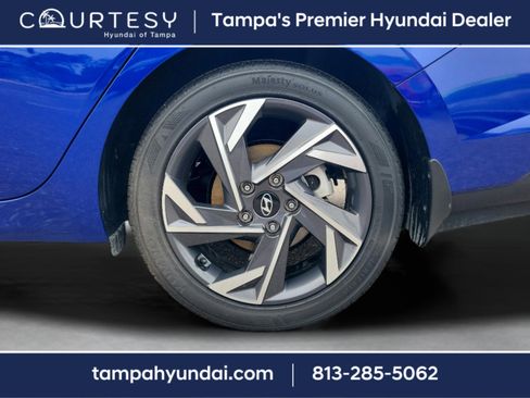 Certified 2025 Hyundai Elantra Sport image 5