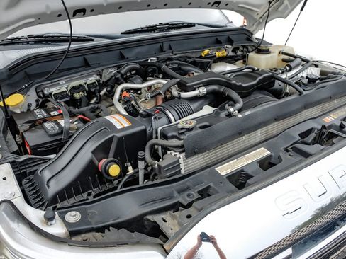 Used 2016 Ford F250 Lariat w/ Lariat Interior Package image 57