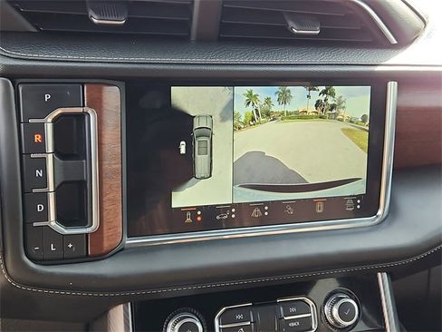 Certified 2023 GMC Yukon Denali Ultimate image 32