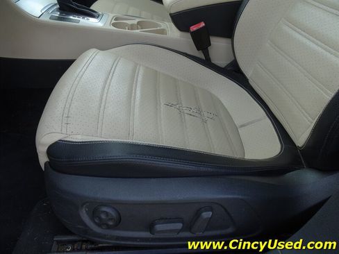 Used 2010 Volkswagen CC Sport FWD image 27