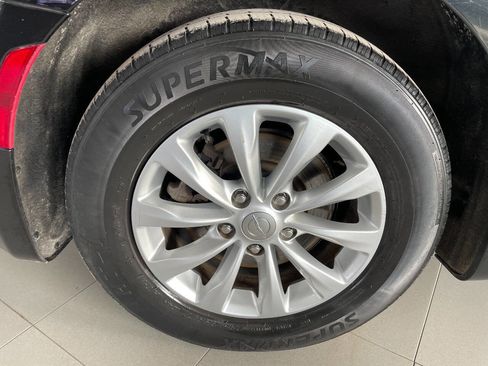 Used 2018 Chrysler Pacifica Touring-L image 14