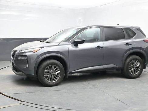 Used 2023 Nissan Rogue S AWD/4WD image 3