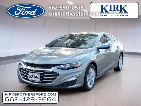 Used 2025 Chevrolet Malibu LT FWD image 1