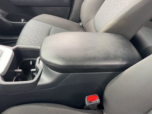 Used 2025 Toyota RAV4 XLE w/ Convenience Package image 14