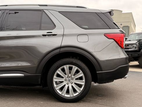 Used 2020 Ford Explorer Limited image 8