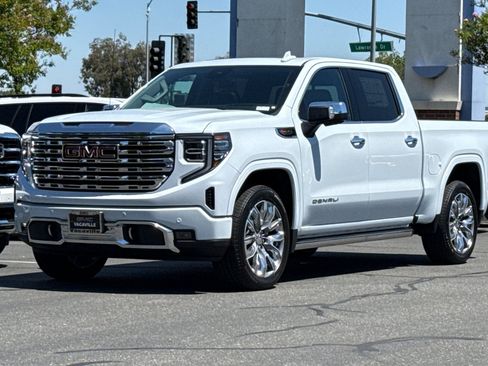 New 2026 GMC Sierra 1500 Denali w/ Denali Reserve Package AWD/4WD image 9