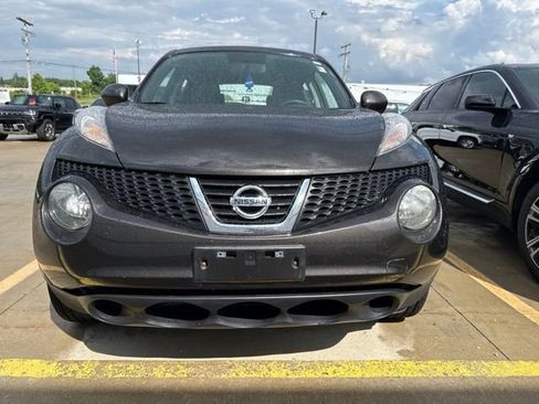 Used 2013 Nissan Juke S FWD image 3